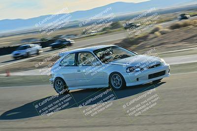 media/Dec-13-2025-Extreme Speed (Sat) [[d129ecb0b9]]/Beginner/Session 3 (Turn 5)/